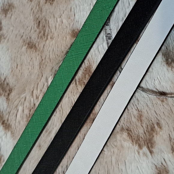 3 for 1 Reversible Betsey Johnson Belt Trio- XL - Picture 4 of 7